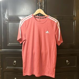 Adidas men's size Medium Aeroready tshirt
